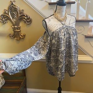 ee:some snakeskin cold shoulder blouse